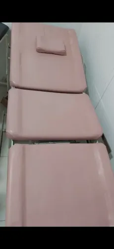 Vende-se maca ginecológica da Microen