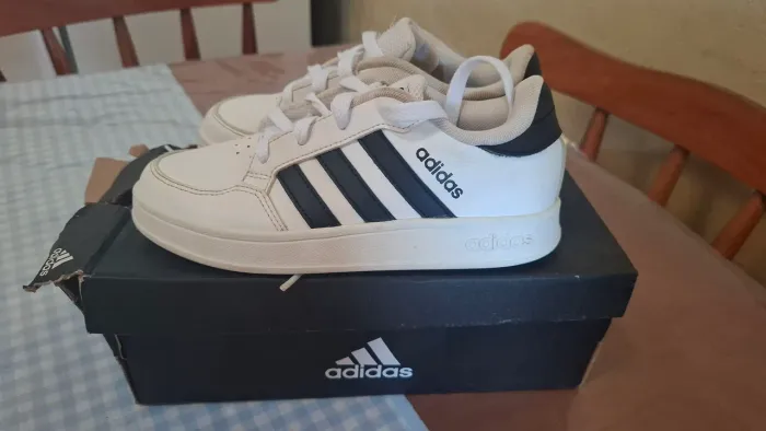 Tênis Adidas breacknet original tamanho 30