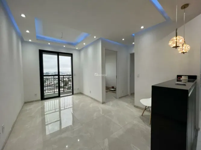 Lindo Apartamento para Locação. São 2 dorms., 1 vaga de garagem. Condomínio com Lazer comp