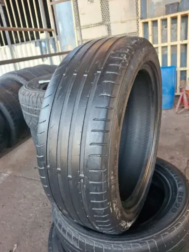 Pneu 205/50/17 Speedmax usado