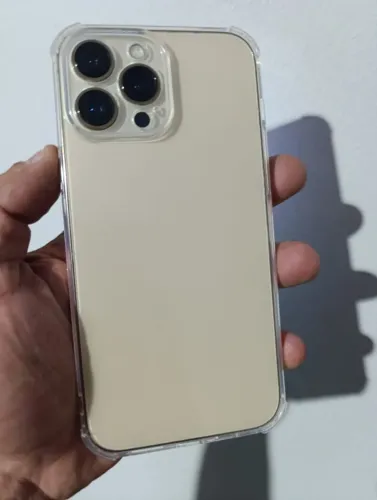Iphone 13 pro max<br>128gigas <br>Face id ? <br>Cameras ? <br>Bateria 100% <br>Chip ? <br>Som ?