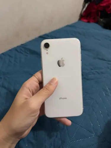 iPhone XR 64 gb