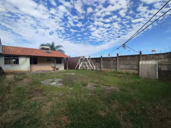 Casa 3 quartos à venda na Santa Edwiges II em Itaúna/MG