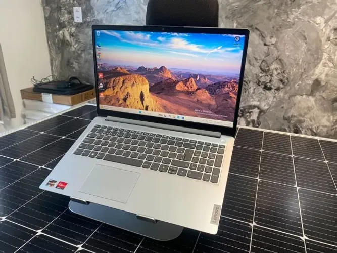 ?Notebook Lenovo Processador: RYZEN 3 5700U Placa de vídeo: AMD Radeon Memória: 8GB DDR4
