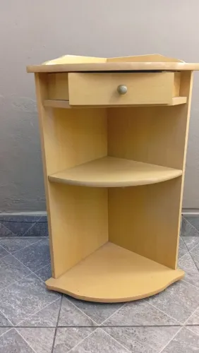 Vendo armário de canto