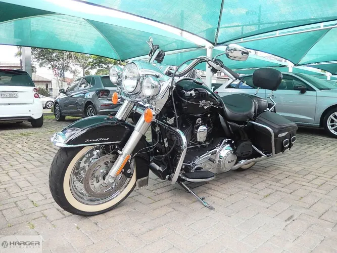 ROAD KING CLASSIC  PRETA 2011/2011