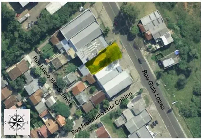 Terreno plano, ideal para pavilhão ou indústria. 524,33m².