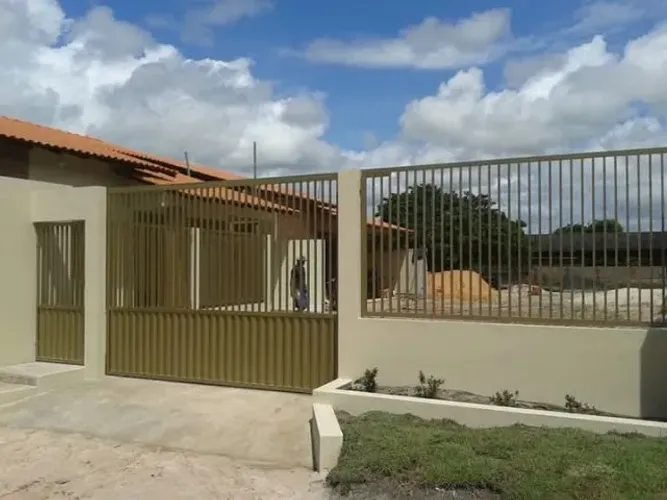 casa dois quartos, garagem água poço