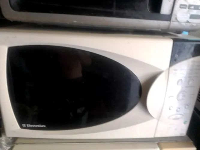 Microondas 110 VT 160 reais 