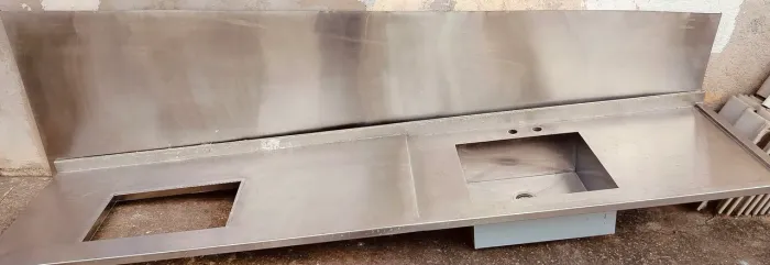 Pia de inox + frontal de inox