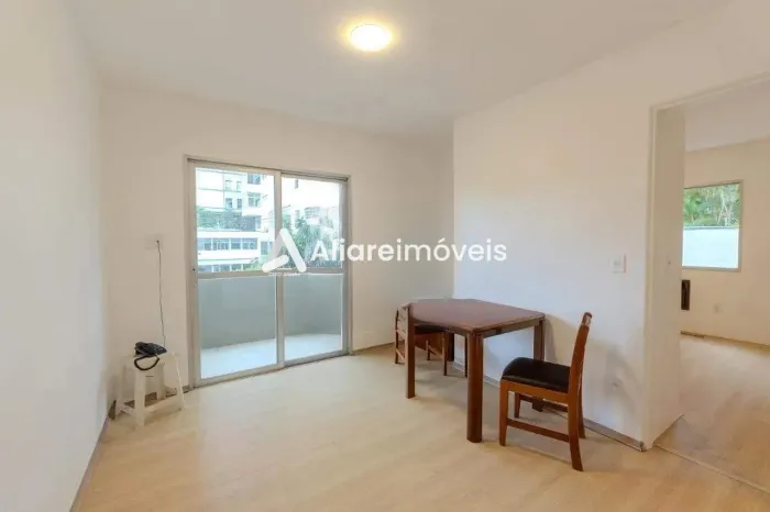 Apartamento c/ 1 quarto, 1 suíte e 1 vaga, 35m², à venda no Condomínio Residence Plaza Con
