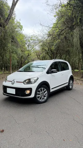 Volkswagen Up! Cross 1.0 TSI Total Flex 12V 5P 2016