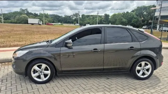 Ford Focus 1.6 S/se/se Plus Flex 8v/16v 5P 2013