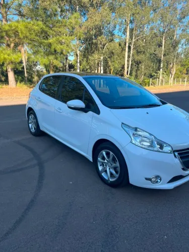 Peugeot 208 Allure 1.5 Flex 8V 5P 2016