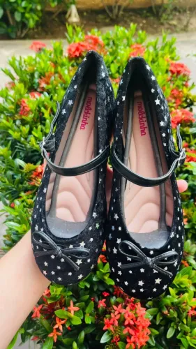 Sapatilha Molequinha aveludada estrelas 