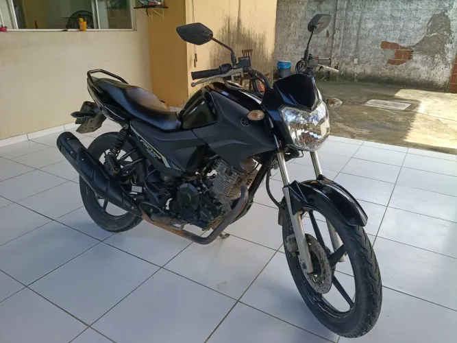 Pra vender rápido moto em ótimo estado. Moto nunca trabalhou em app.