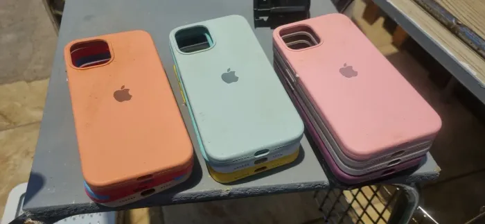 Lote de Capinhas para Iphone 11/12 Silicone Aveludada