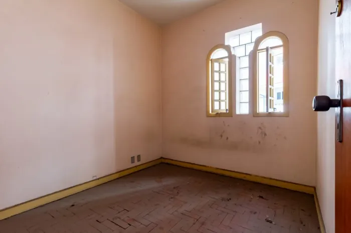 Sobreloja na Avenida Professor Alfonso Bovero, 678 107 m²