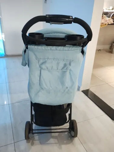 Carrinho de bebê semi novo VOYAGE