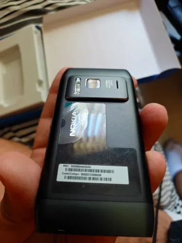 Nokia N8 em Bom estado, completo na caixa