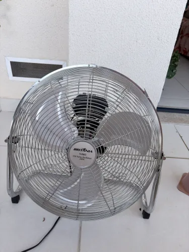 Ventilador Britânia Turbo circulador
