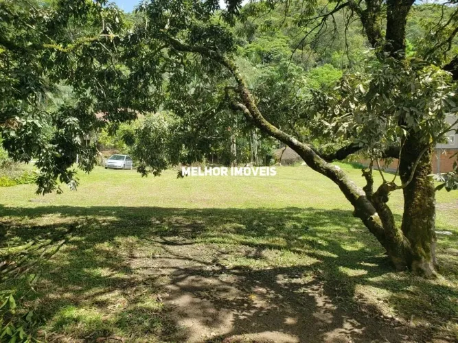 Sítio á venda com uma ótima localização no Sertão de Trombudo em Itapema