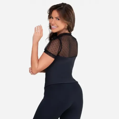 Blusas e Regata Romance 