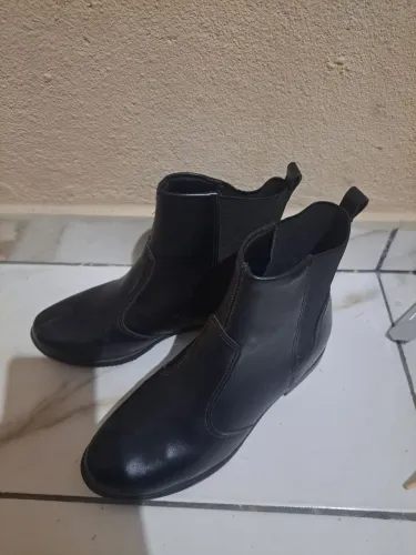 Botas da molecada (número 35)
