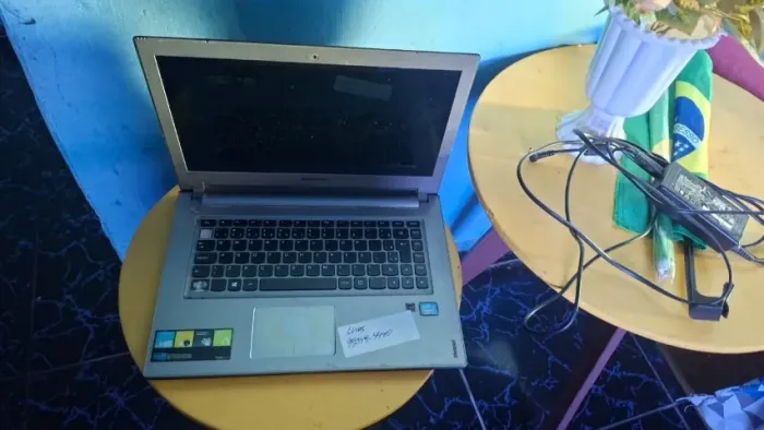 Notebook Levono Z400