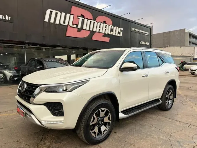 Toyota Hilux SW4 SRX 4X4 2.8 TDI 16V Dies. Aut. 2021