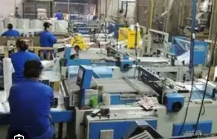 Auxiliar de Producao NOTURNO (MULHER) Industria de Embalagens Plásticas 
