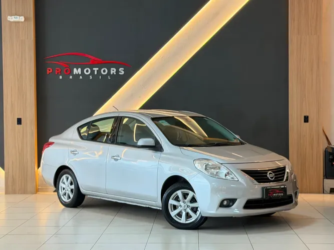 Nissan Versa SL 1.6 16V Flex Fuel 4P Mec. 2014
