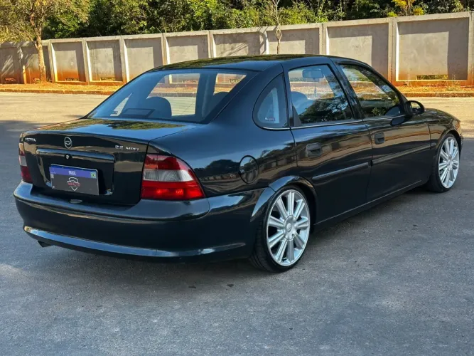 Chevrolet Vectra GLS/ Challenge 2.2 MPFI 16V 1999