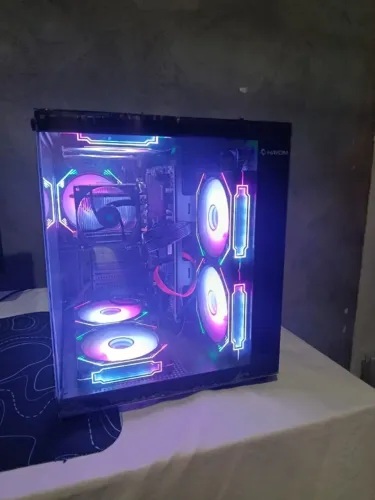 PC Gamer Ryzen 5 5600GT / Gabinete Aquário RGB / Novo