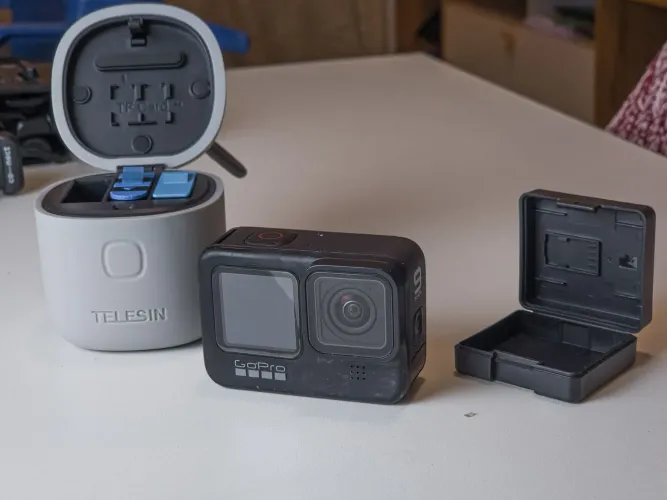 Gopro Hero9 usada + Carregador-bateria extra + Acessórios