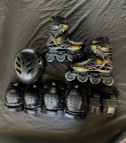 Patins Inline em ótimo estado - Marca: Oxer Darkness Gold - Tamanho:37