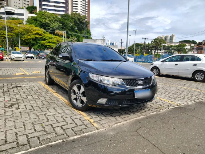 Kia Motors Cerato 1.6 16V Aut. 2011