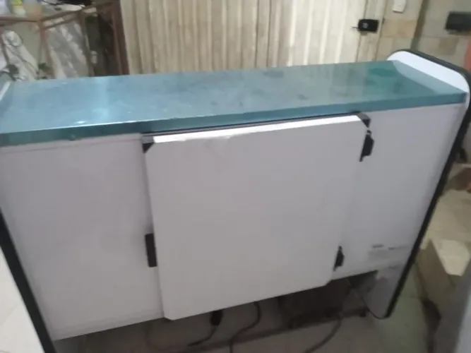 Vendo refrigerado novo  220 V 