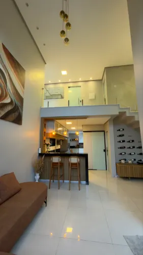 Casa de condomínio mobiliada com hidromassagem.