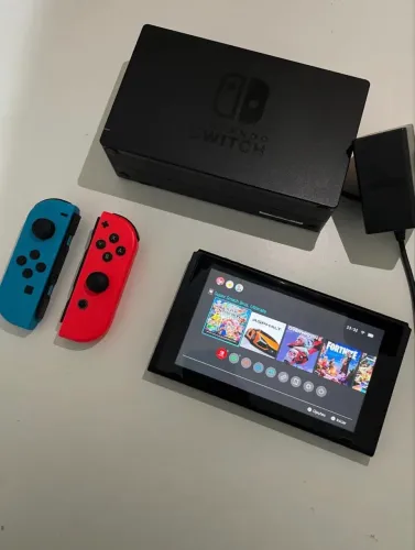Nintendo Switch V2 Completo -Com Dock, Carregador, JoyCons Originais e película 