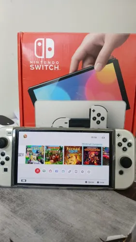 Nintendo Switch Oled - Desbloqueado (caixa, acessórios, case)