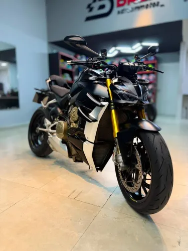 DUCATI STREETFIGHTER V4S 2023