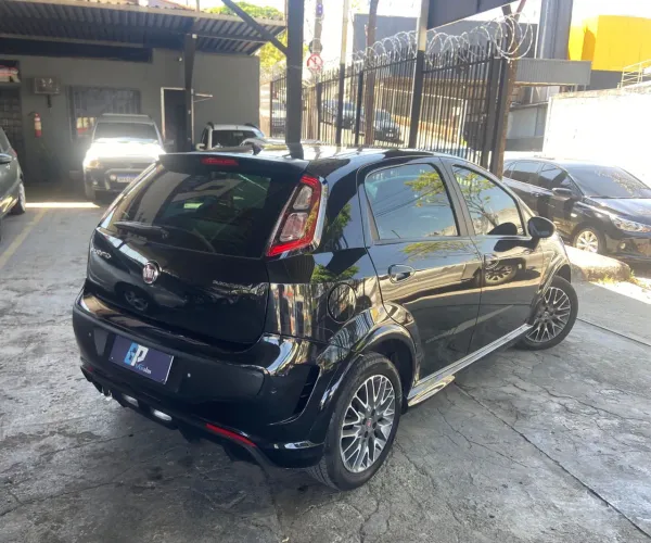 Fiat Punto Blackmotion 1.8 Flex 16V 5P. 2014