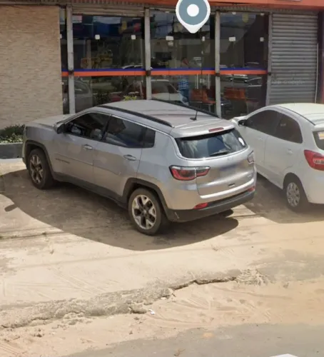 ALUGA-SE LOJA PONTO COMERCIAL NA AVENIDA GUAJAJARAS