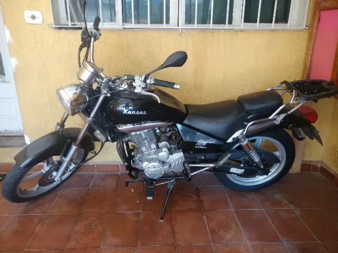 Dafra Kansas 150 preta - recém revisada (doc ok)