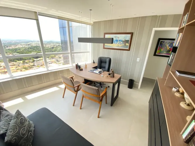 Alugo excelente Sala Comercial no Lozandes