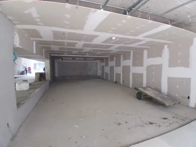 Loja na Rua Agostinho Cantu, 190 - Loja 1 283 m²