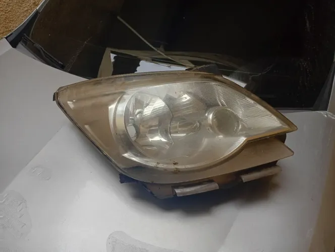 Farol Cobalt lado direito 2014