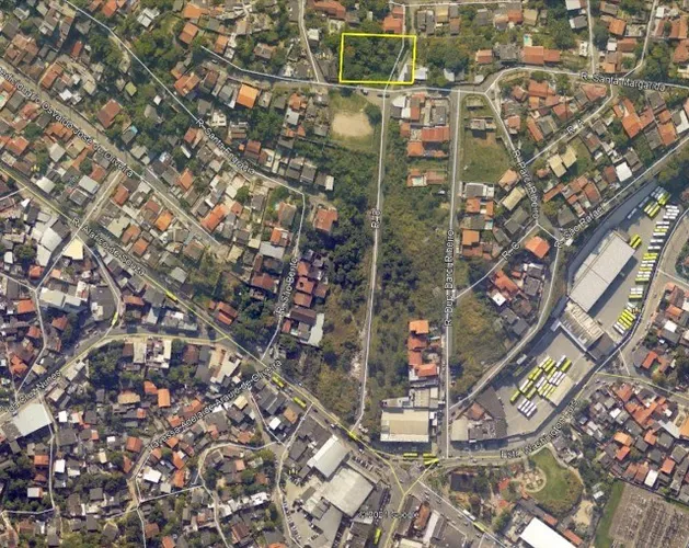 Vendo Área de 1.656,74m² no Largo da Batalha - Terreno - Lote - Localização Niterói