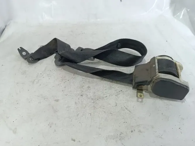 Cinto de segurança dianteiro direito VW Polo Classic 95-99